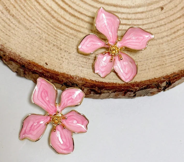Boucles d'Oreilles Fleur Émaillée